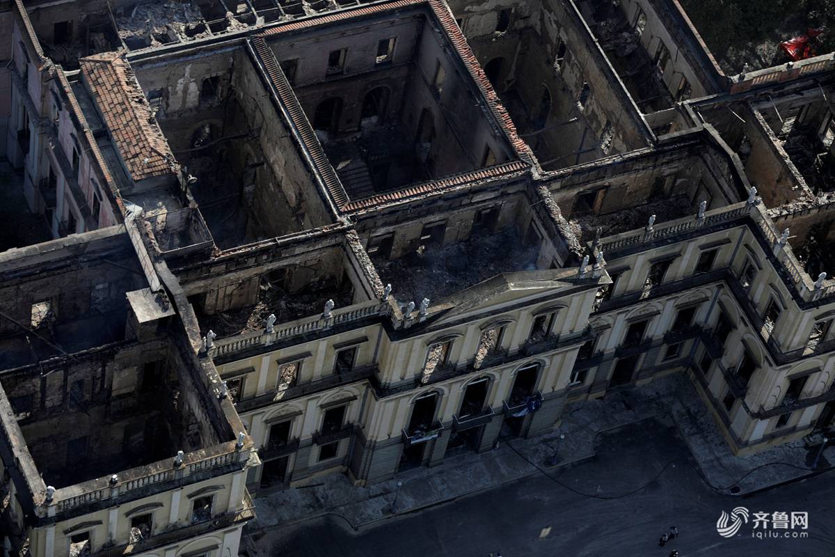 航拍大火后巴西国家博物馆 百年人文毁之一炬