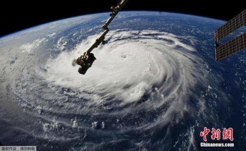 大西洋飓风“弗洛伦斯”降至三级 美政府作应灾准备