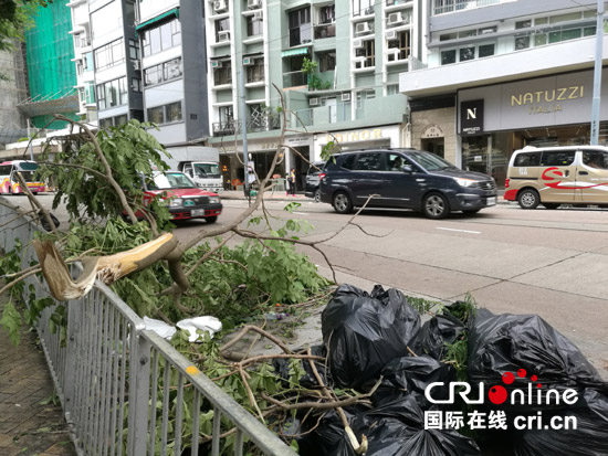 香港安然度过有史以来台风引发的最大风暴潮