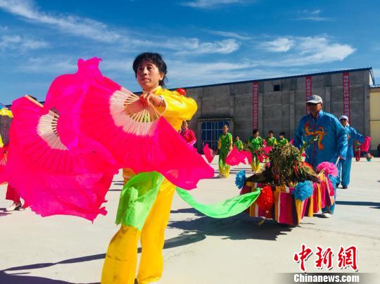 中国北疆举行首届 “盛昌农民丰收节” 展示科技强农成果