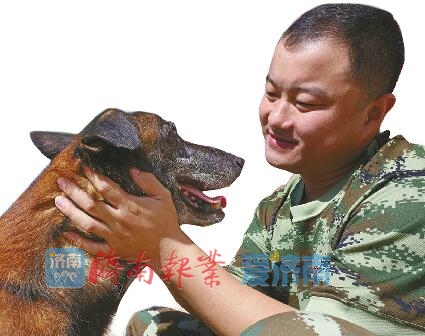 泪目！5·12济南唯一健在功勋犬与训导员重逢