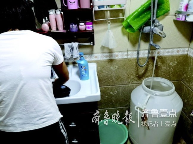 济南东城将大停水,市民洗衣洗澡忙!多数小区有取水点