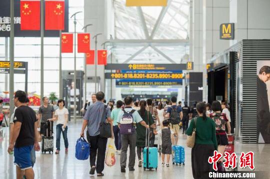 今年国庆黄金周广州白云机场国际旅客预计将大幅增长