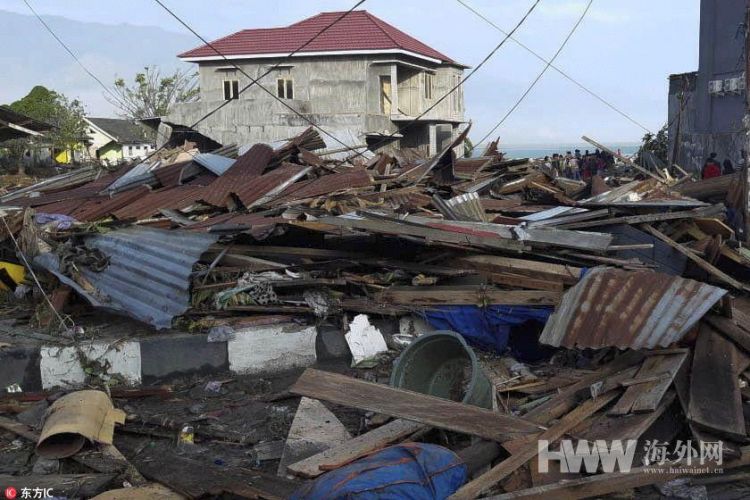 印尼强震引发海啸致千余人死伤 百名囚犯越狱逃跑