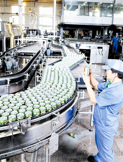 国庆长假青岛工业预计完成产值57亿 近10万人次加班生产