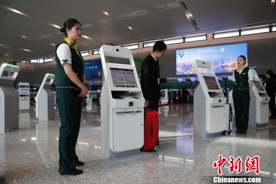 上海虹桥机场1号航站楼改造3年多竣工 本月15日正式运行