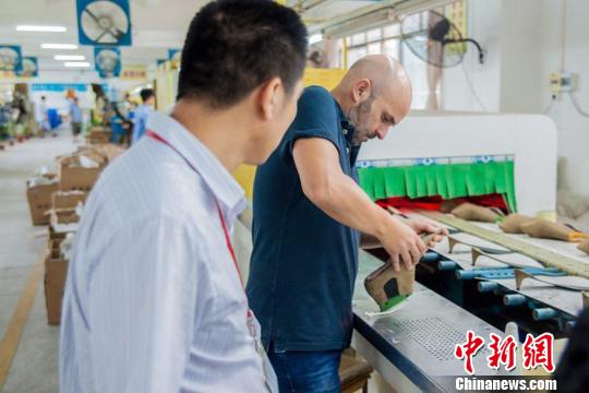 “中国女鞋生产基地”广东惠东发展鞋企达6000多家