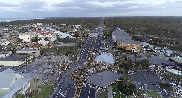 飓风“迈克尔”登陆佛州致7死 美一空军基地受重创