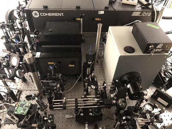美加研究者开发出迄今最快照相机，每秒记录十万亿帧数据