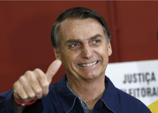 巴西大选结果出炉 军人出身的右翼候选人博尔索纳罗获胜
