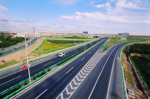 胶济铁路桥段开通 滨莱高速莱芜至滨州双向通行 