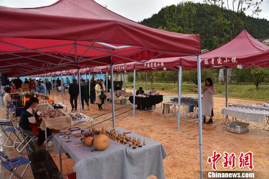 中国青瓷小镇国际非遗文化中心启幕 打造瓷艺朝圣地