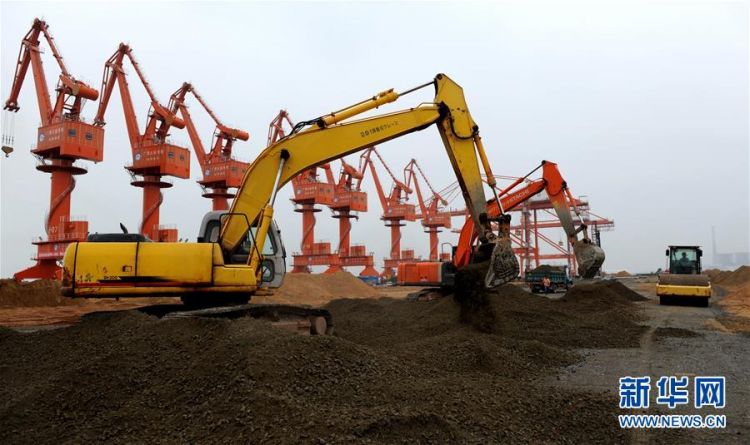 中国西南边陲崛起亿吨大港
