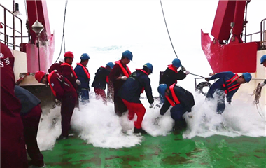 与最强台风狭路相逢 “科学号”返回青岛母港