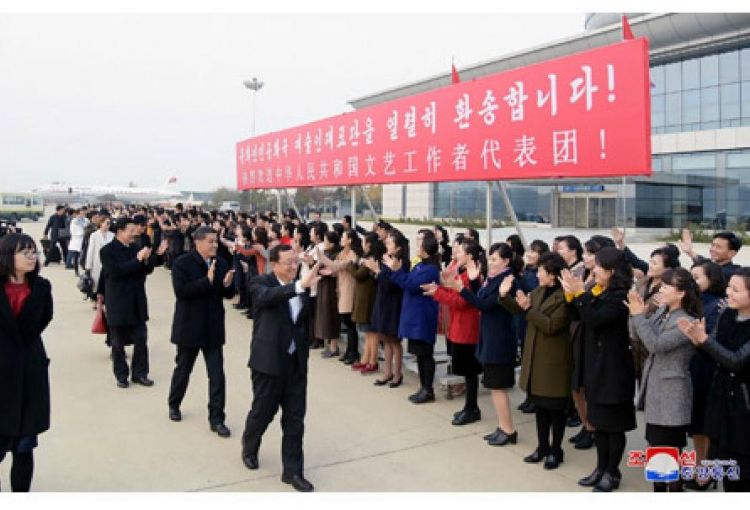 中国文艺工作者代表团结束访朝 朝方公布昨日联合演出画面