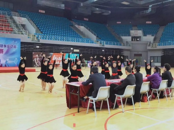 济宁市第八届全民健身运动会体育舞蹈比赛落幕