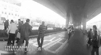 济南交警公布工业北路大客车燃烧事故初步调查结果