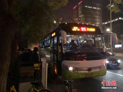 燕郊北京“双城生活”：我的上班路就像一场战斗
