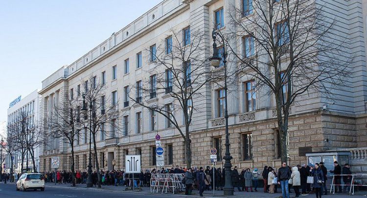 俄媒：一有精神问题波兰人企图潜入俄驻德国使馆