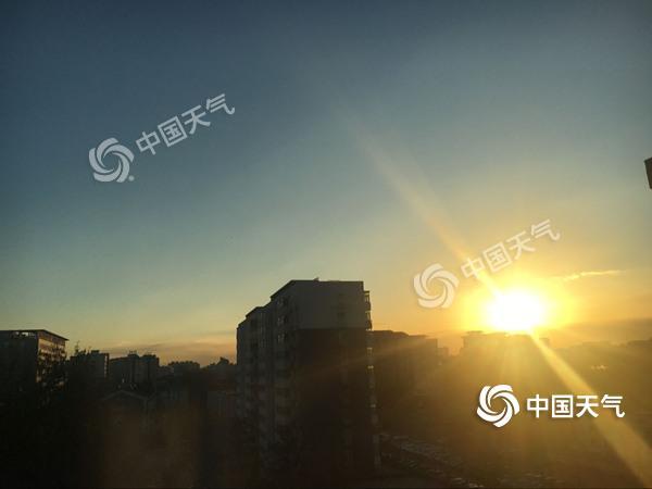 北京将持续蓝天晴好模式 23日空气质量转差