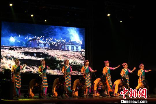 中国西藏民族歌舞走进俄罗斯 展文化魅力