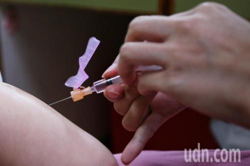 台湾流感疫苗短缺 有关部门被指拖延公布问题疫苗