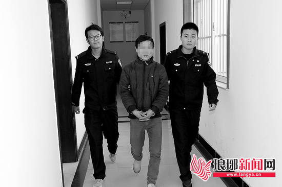 临沂北城：偷快递的抓到了 原来是快递员监守自盗