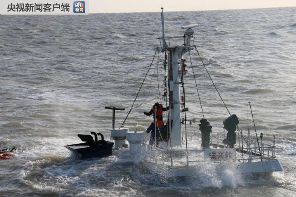 山东潍坊一货轮在潍坊海域沉没，已有9人获救