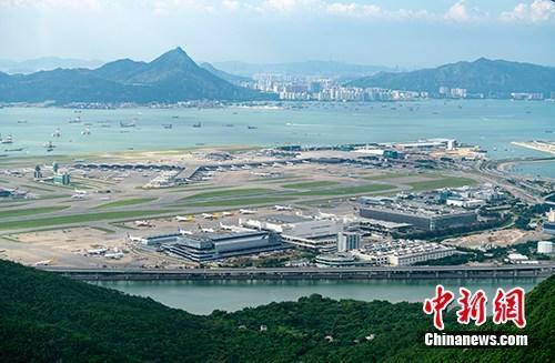 香港机场封闭式行车桥拟2020年动工 用电动车接驳