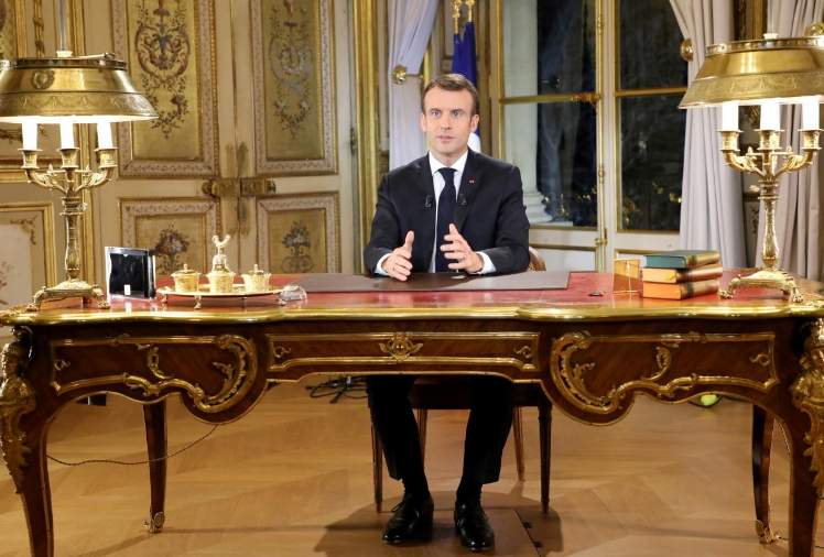 马克龙电视讲话公布新税改方案，宣布法国进入经济紧急状态
