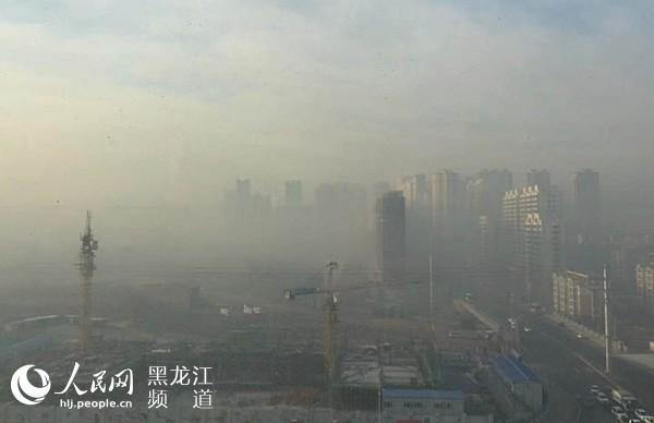 哈尔滨遭遇供暖季以来最严重污染天，两企业烟气排放超标