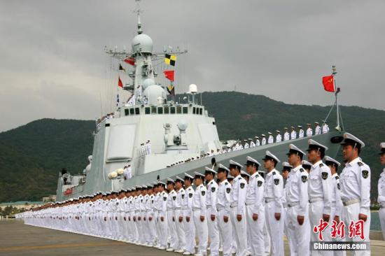 国防部：十年护航，人民海军向前进
