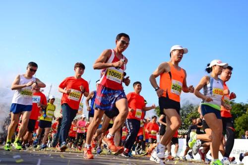 聊城：元旦举行马拉松赛 这个区域实行交通管制