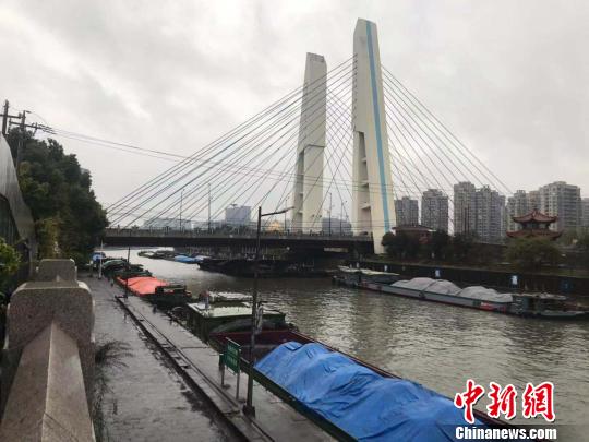 浙江港航“最多跑一次”改革:办事路通 水运亨通