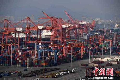 2018年中国外贸进出口总值创历史新高 首超30万亿元