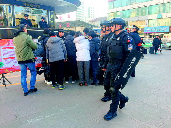 济南铁路公安抓获犯罪嫌疑人818名，恶意逃票412张