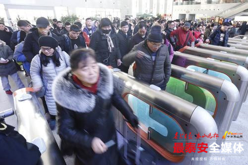 泰安始发到北京南高铁更换复兴号