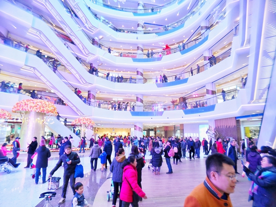 济南最美购物中心迎来数十万市民 欧亚大观乐活城今日开业   