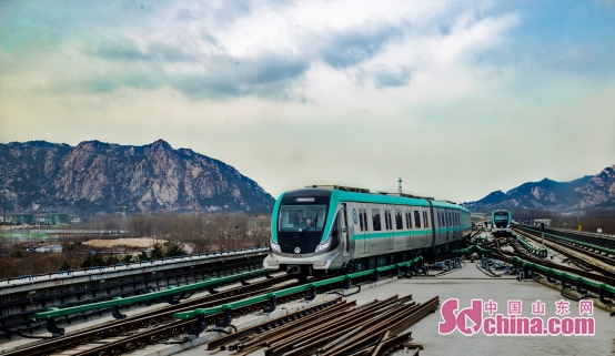 青岛地铁13号线开通满月 客运量破百万人次