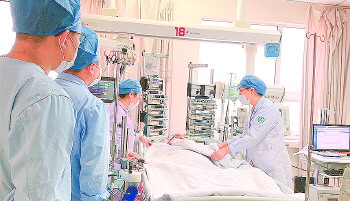 齐鲁医院ICU专家大年初二夜赴菏泽，挽救了患者性命