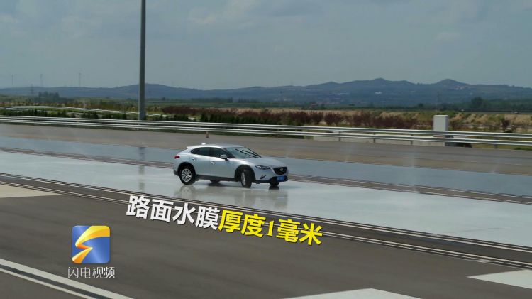 68秒 堪比F1赛道的轮胎试验场 助力中国轮胎行业转型升级_20190215103306.JPG