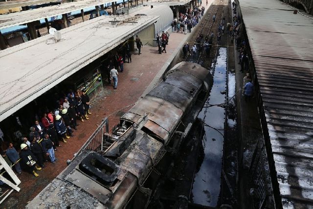埃及火车站爆炸死伤惨重