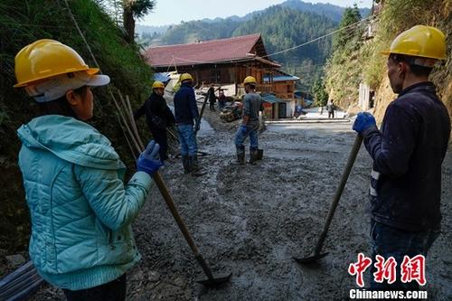 中国官方：超过99%的乡镇和建制村通了硬化路