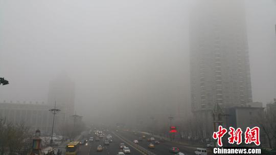 中国东北地区遭遇空气重污染 多个城市“爆表”