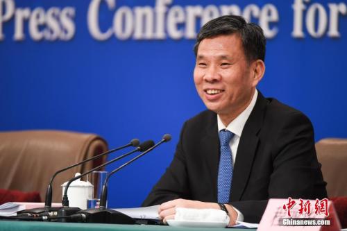中国财长：积极财政政策加力提效不是要搞强刺激