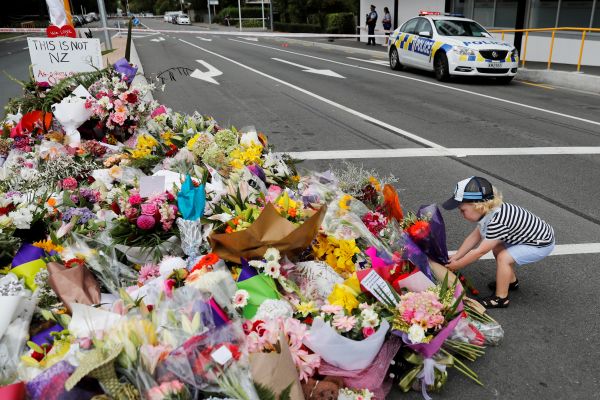 新西兰枪击案敲响反极端警钟 多国加强戒备