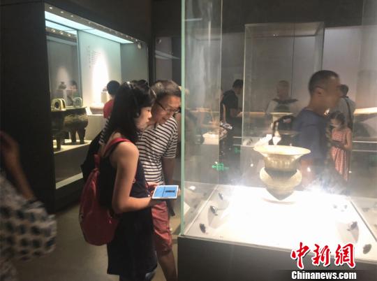 南京博物院采取游客限流措施 每日最高2.5万人