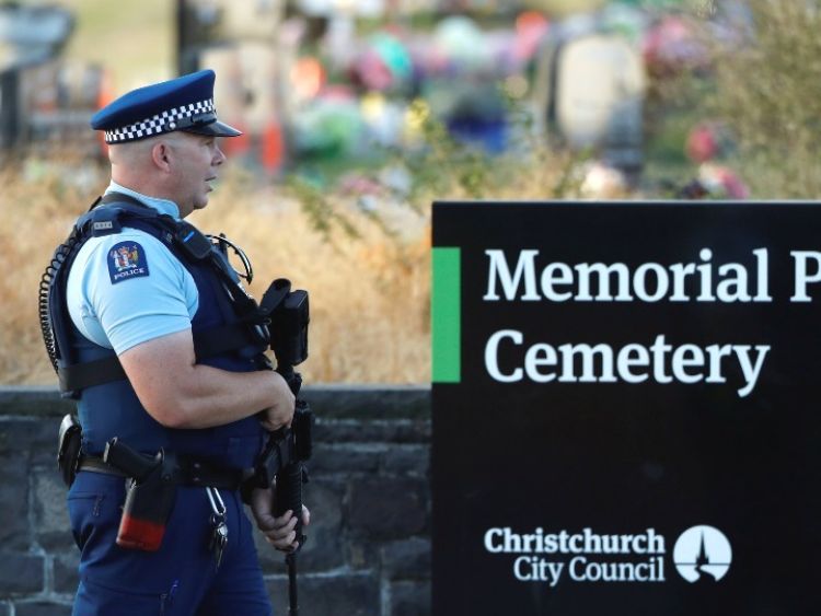 新西兰总理呼吁全球组“团结阵线”应对网络暴恐