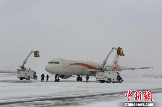 哈尔滨立春降雪 73个航班受影响