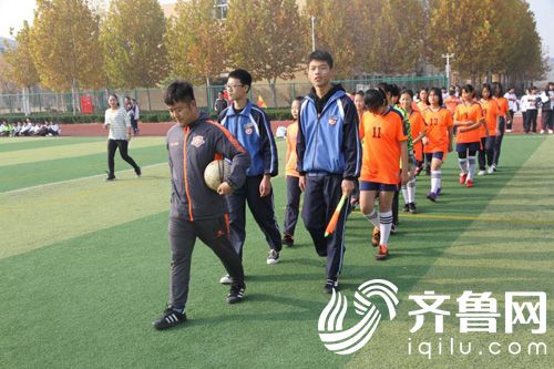 山东鲁能泰山足球学校每年将选派优秀教练到基地进行现场训练指导